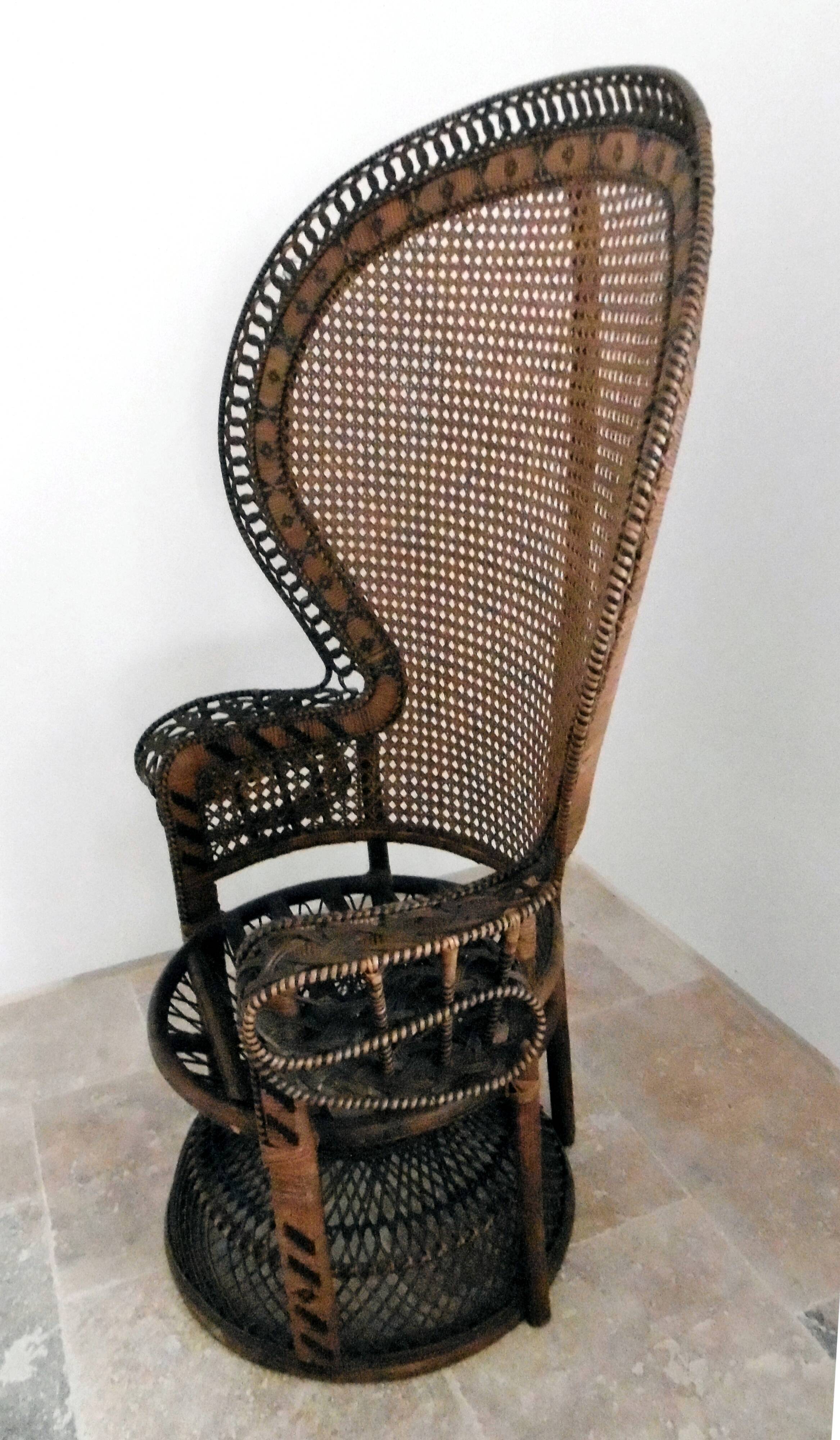armchair Emmanuelle