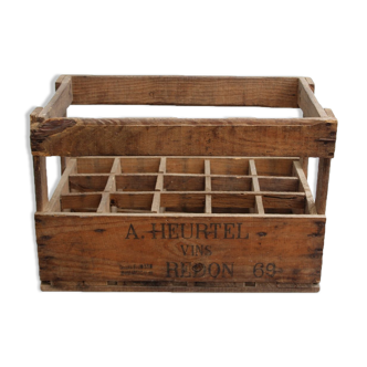 Wooden bottle locker