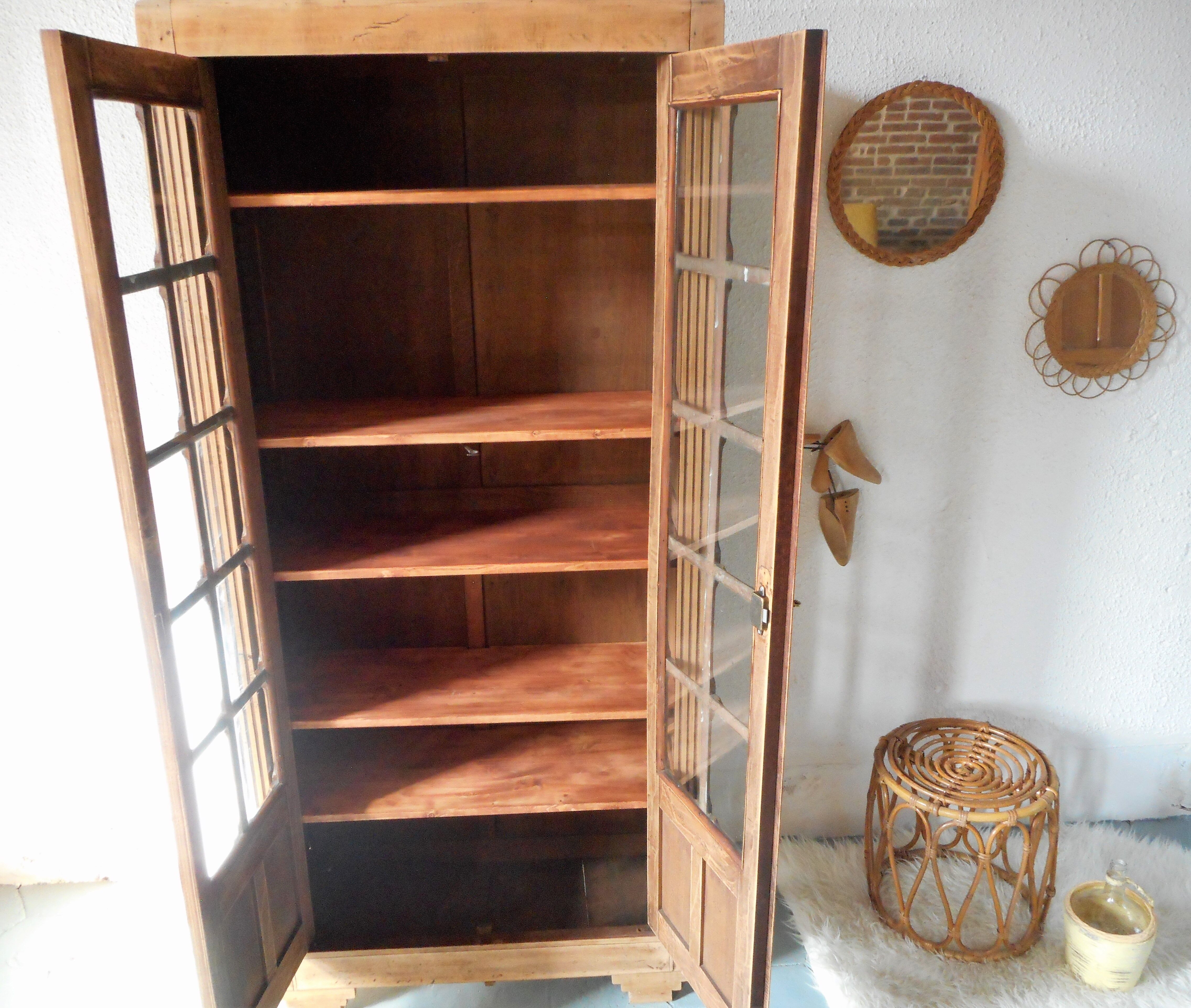 Glass cabinet in paris