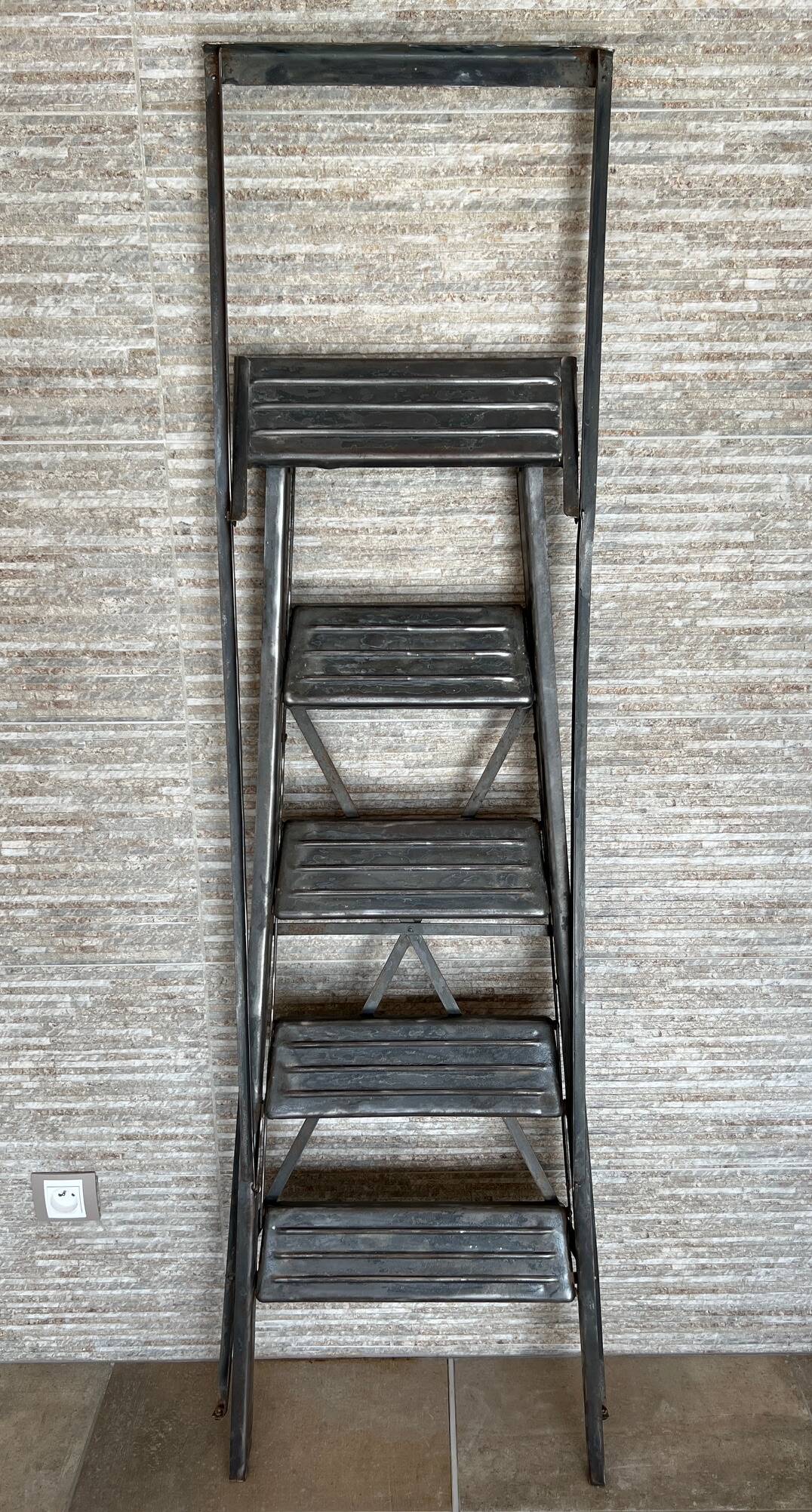 Manufrance 1930 industrial metal stepladder