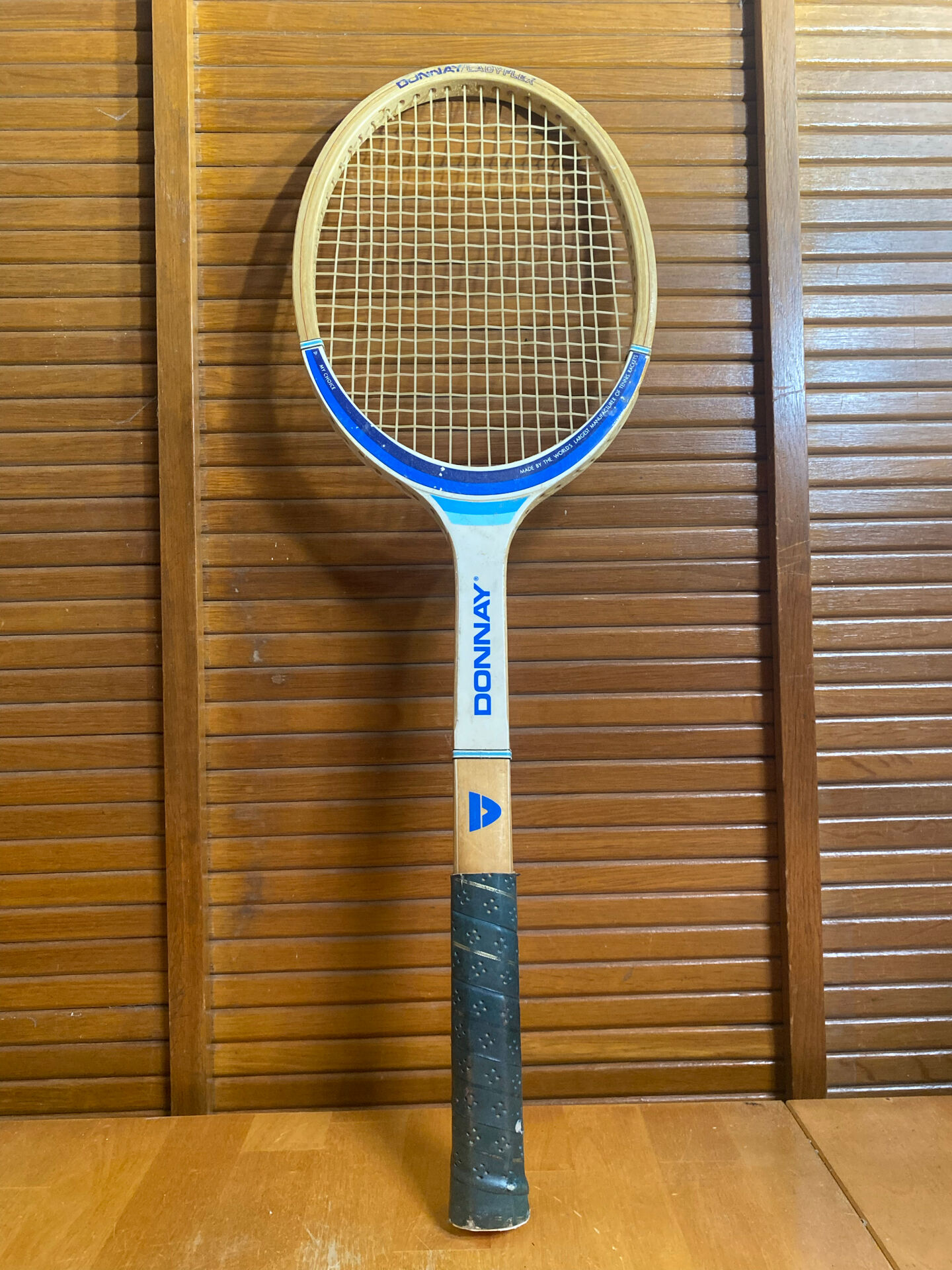 Vintage DONNAY Lady Flex Wooden Tennis Racket #E193