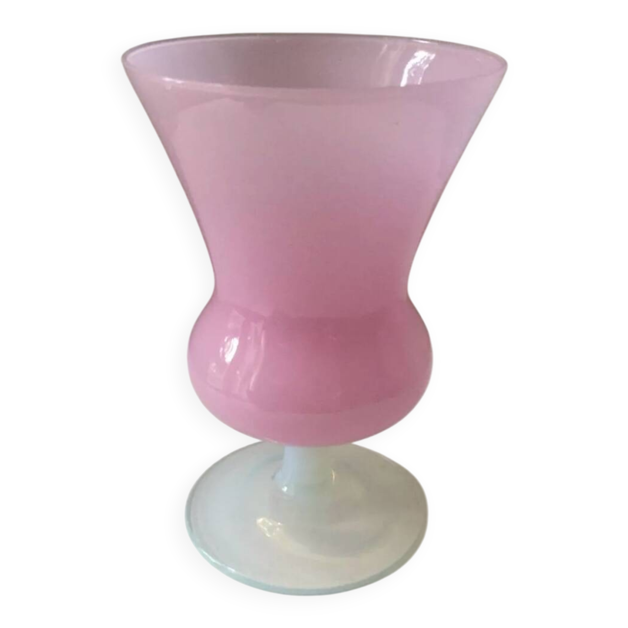 Beau Vase à pied en Opaline rose