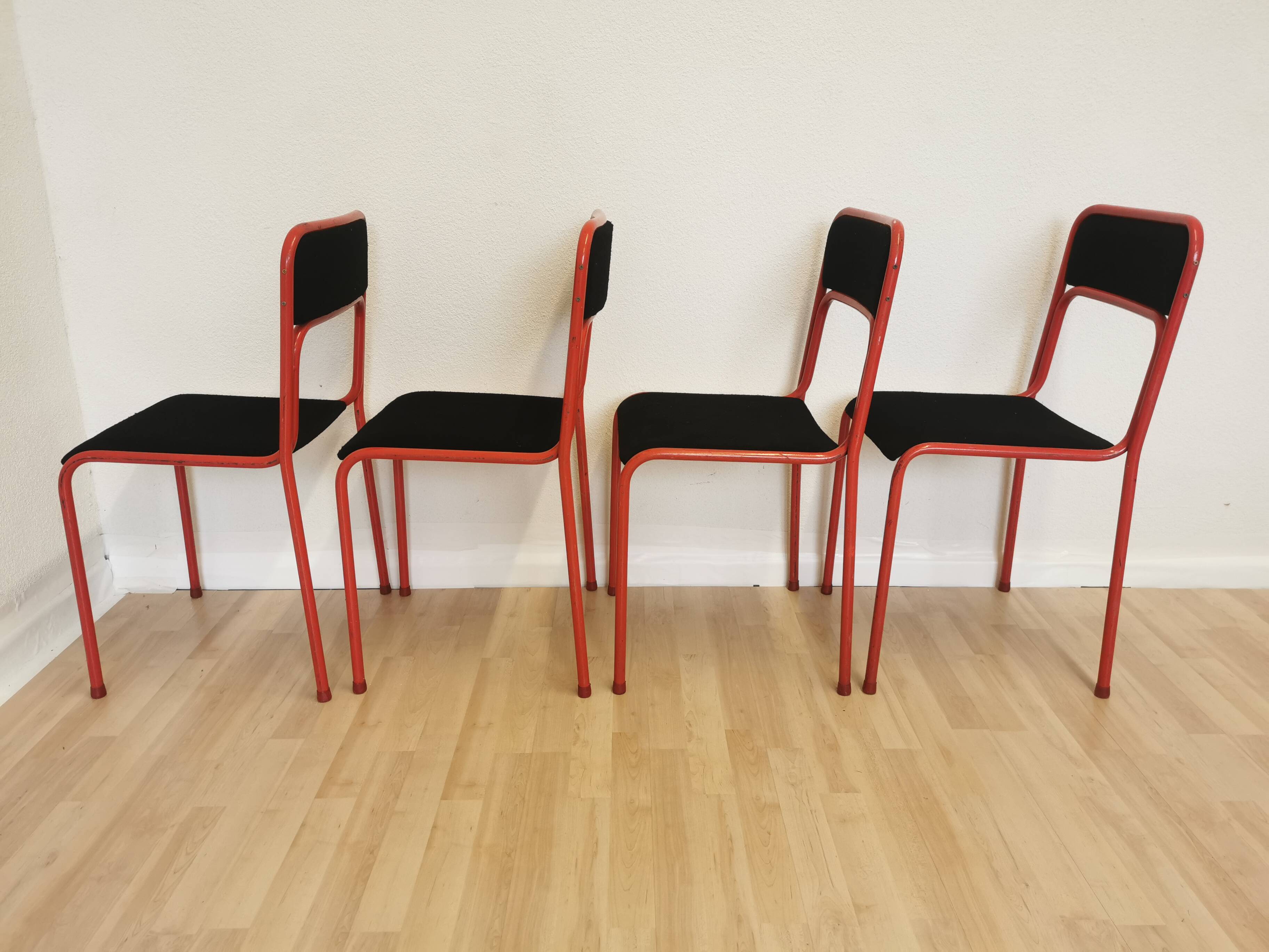 Set of 4 1970s Red & Black Metal Chair: Space Age Stackable Dining Chair