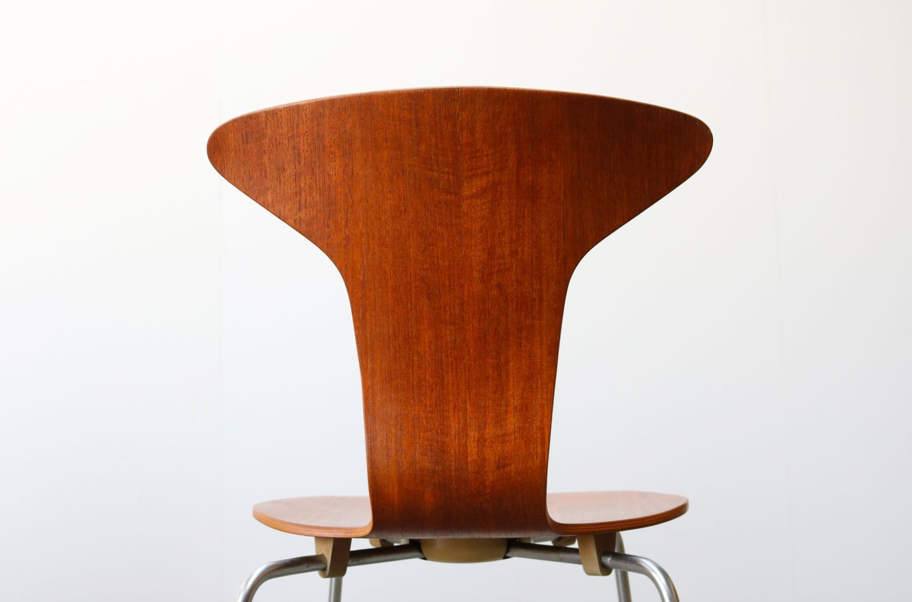Model 3105 Mosquito chairs by Arne Jacobsen for Fritz Hansen 1967