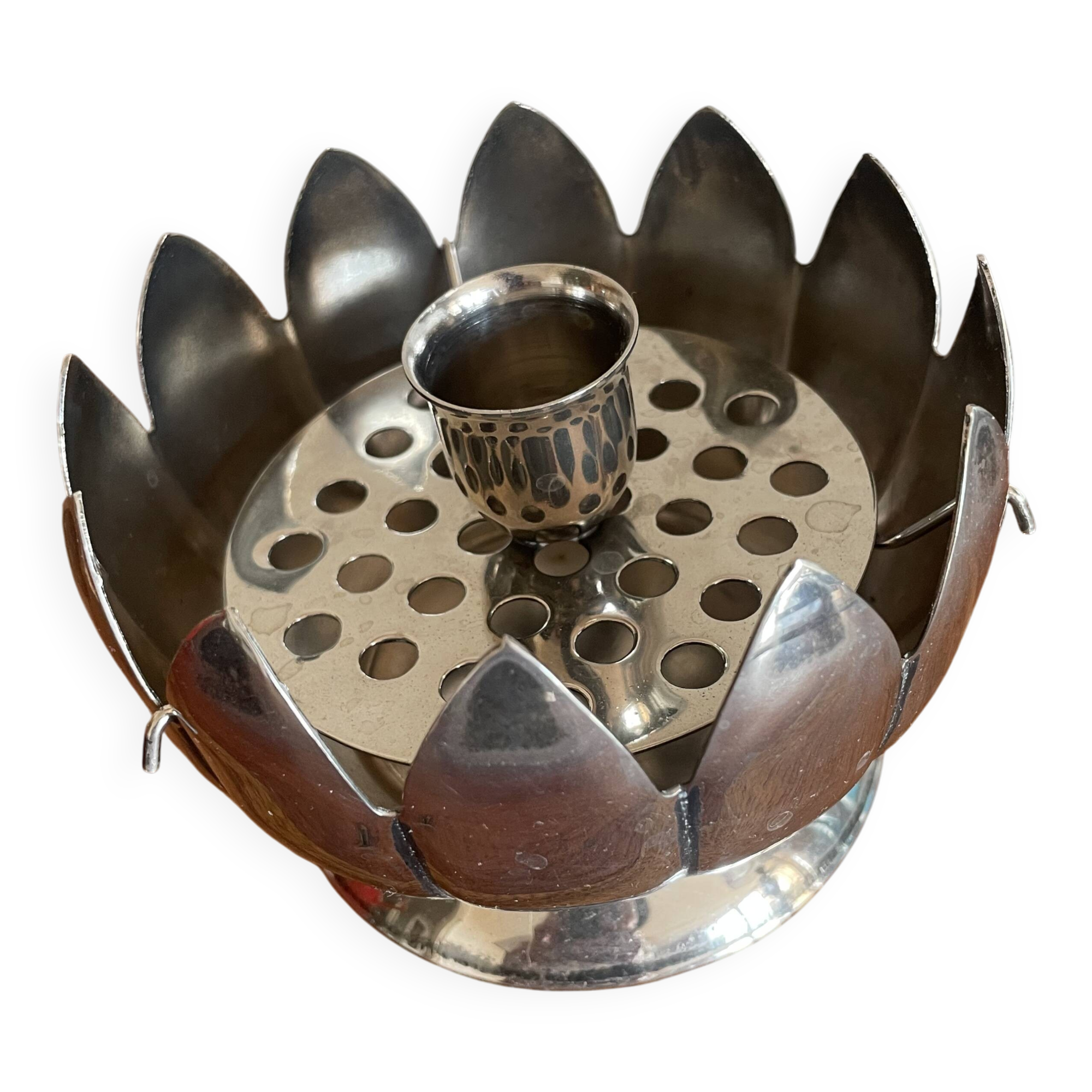 Lotus flower candle holder
