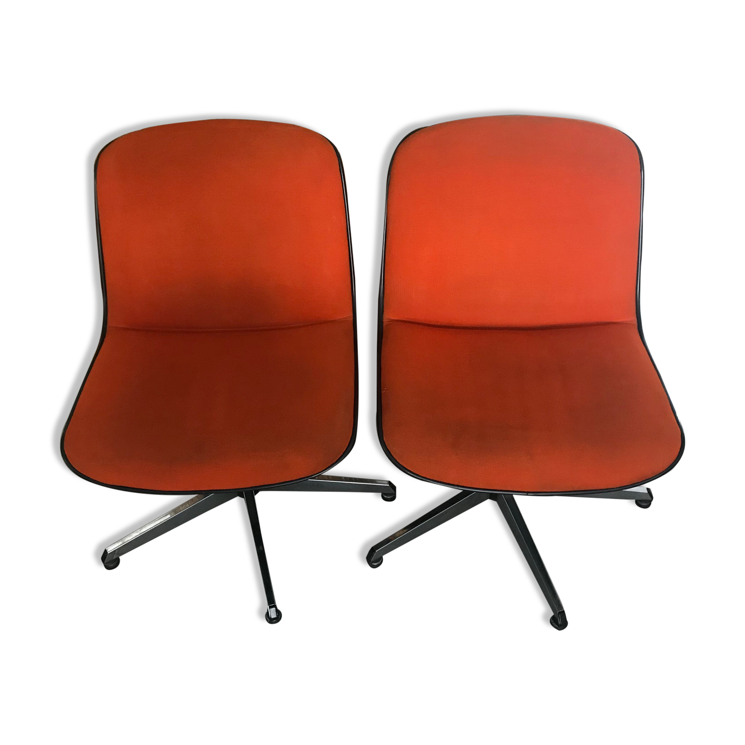 Paire de fauteuils de bureau pivotant orange année 70