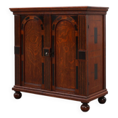 17th Century Small Renaissance oak cabinet, The Netherlands