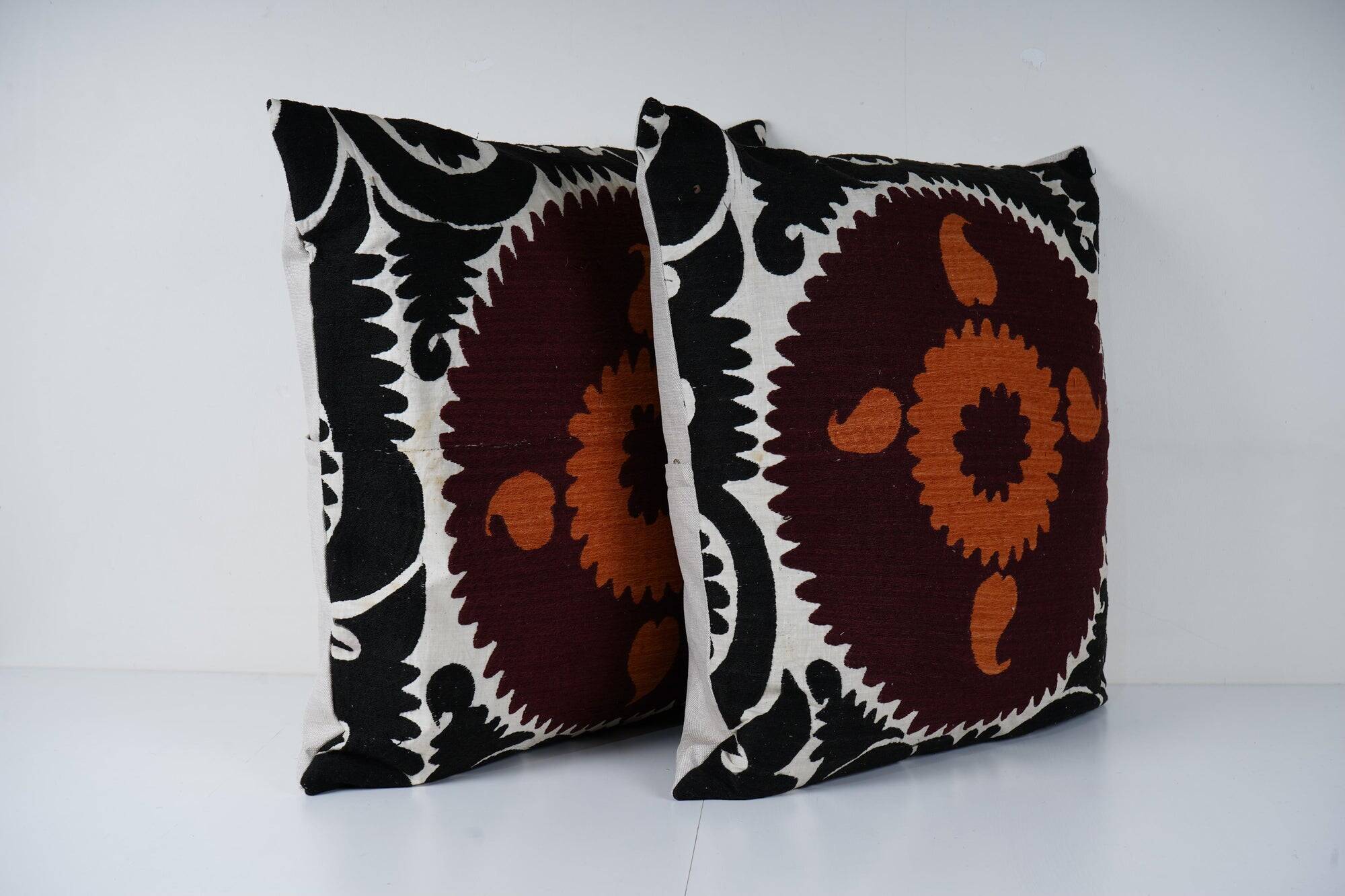 Set of 2 vintage embroidered cushion covers 66x71 cm