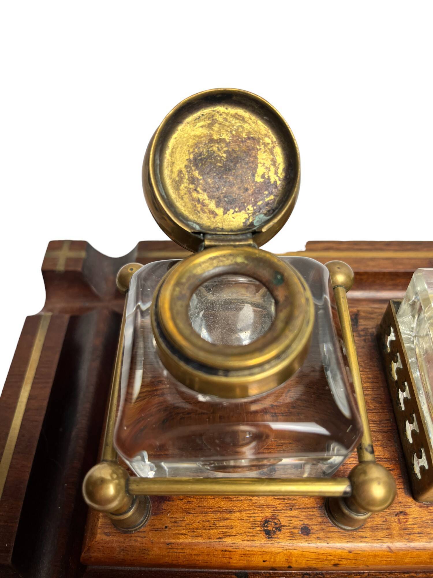 Desk inkwell in molded wood, brass and crystal, late 19th century