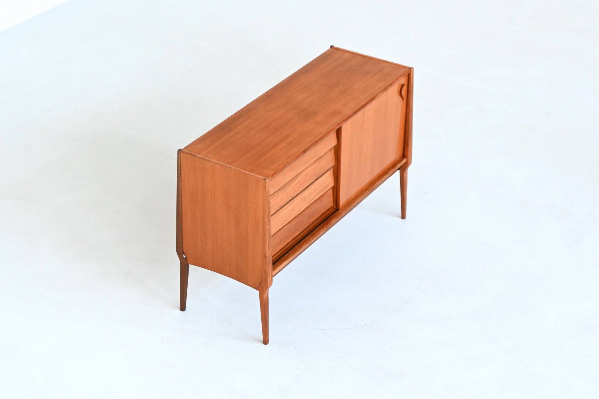 Bosteels Meubelen unique small sideboard in walnut Belgium 1970
