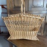 Rattan magazine rack