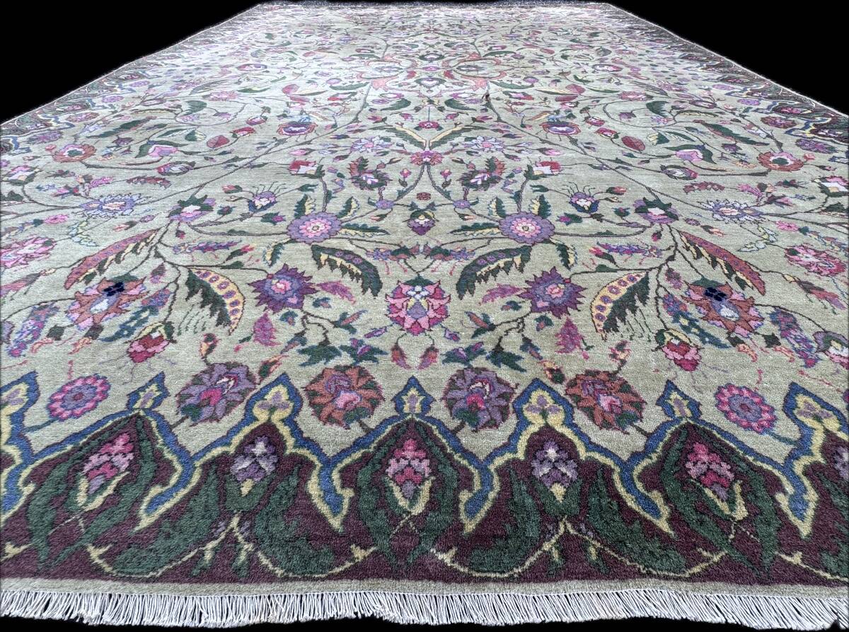 Kirman pistachio Persian rug 298x208 cm