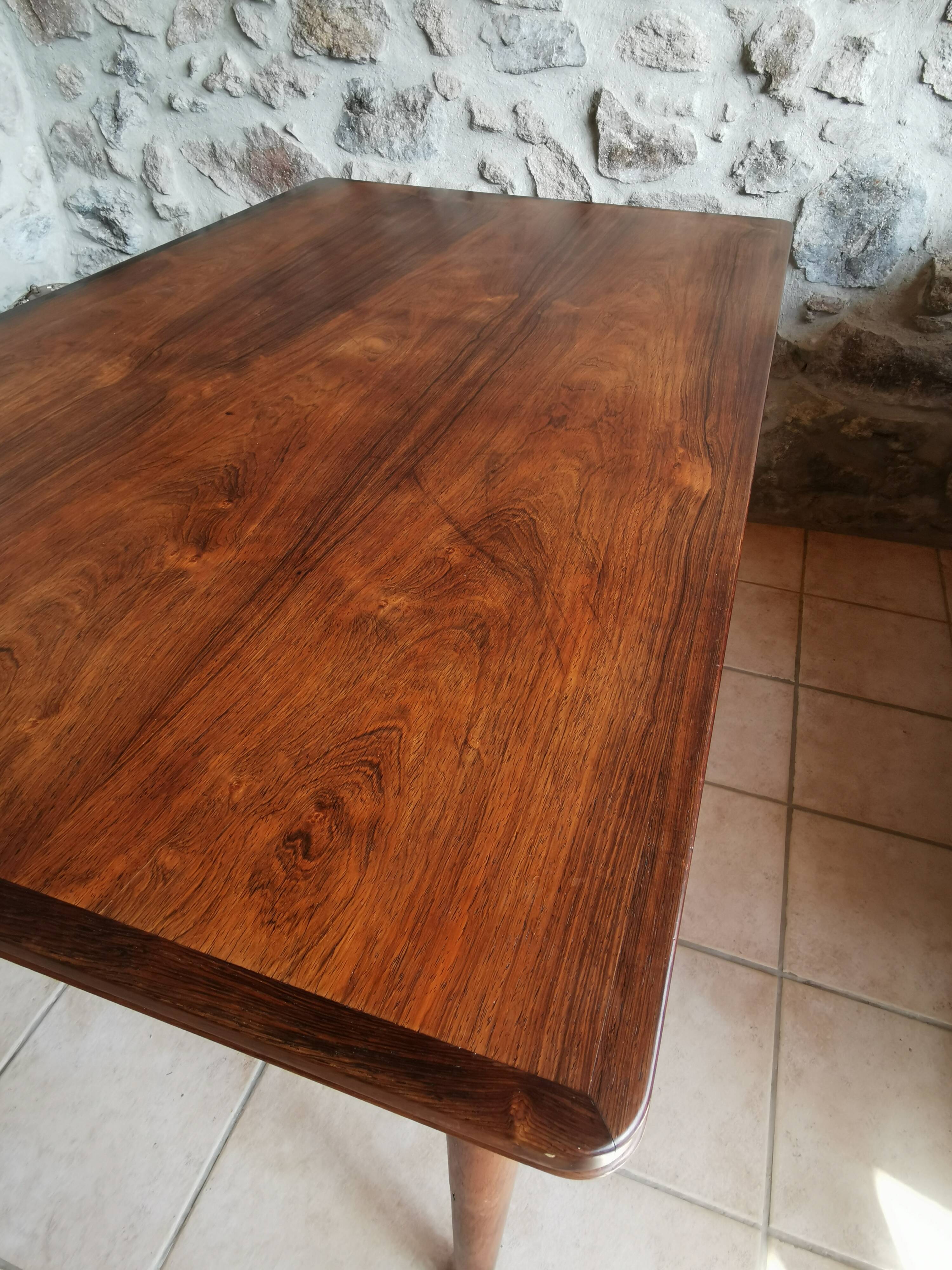 Scandinavian table