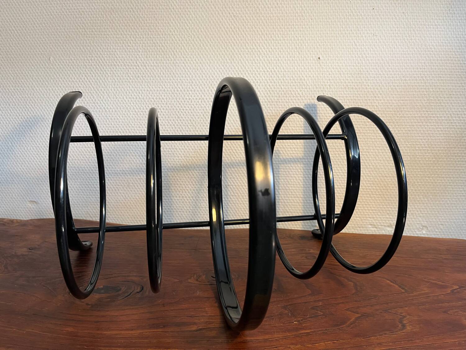 Porte revue métallique