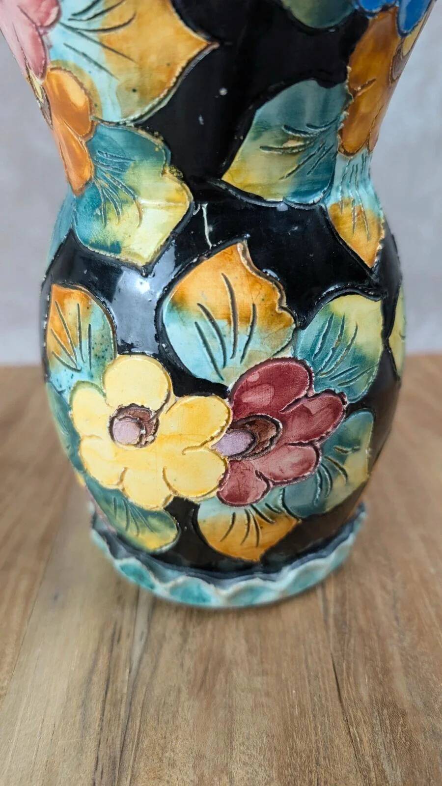 Vase Vallauris signed Gj – floral decoration
