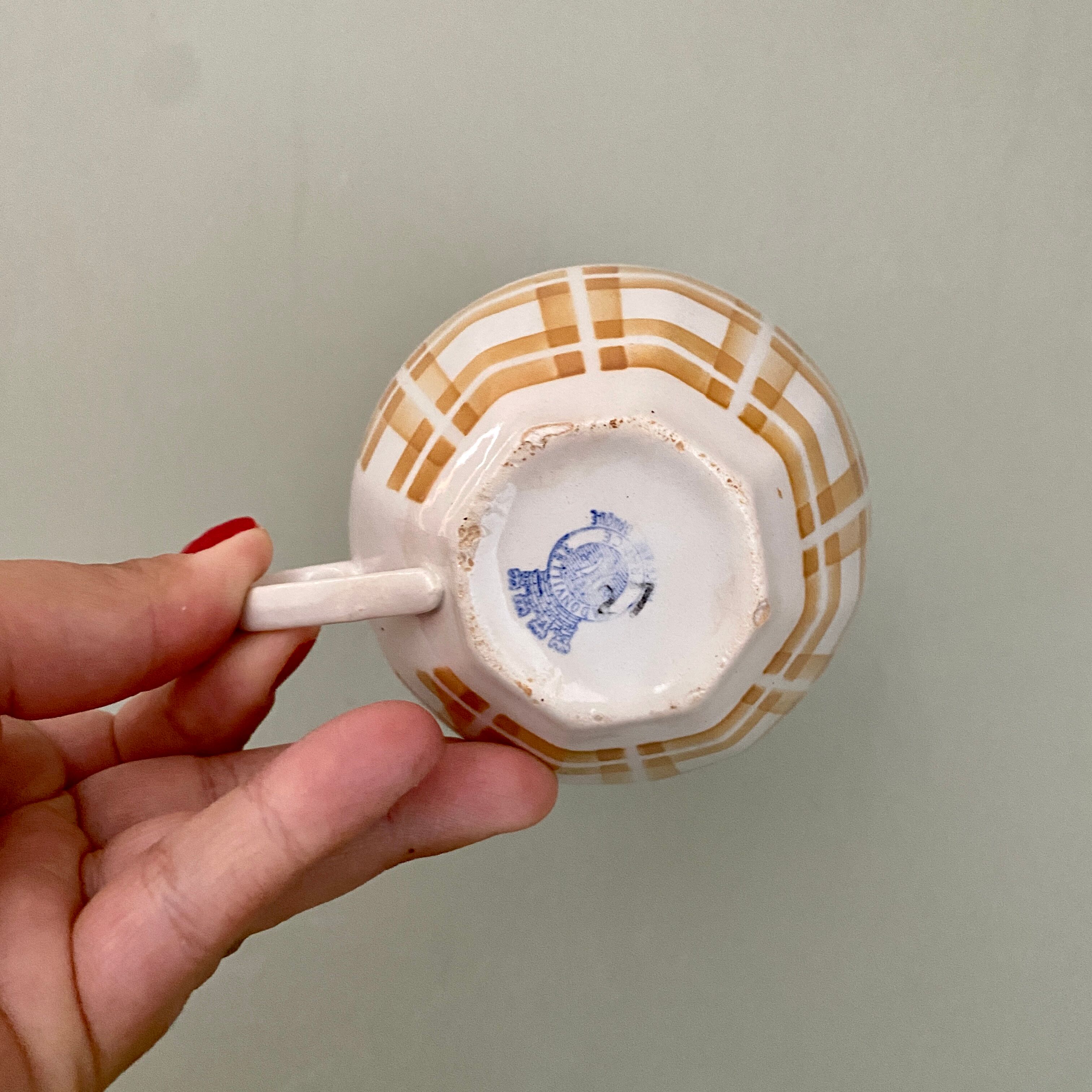 Set of 4 antique coffee cups in opaque porcelain from Badonvillier