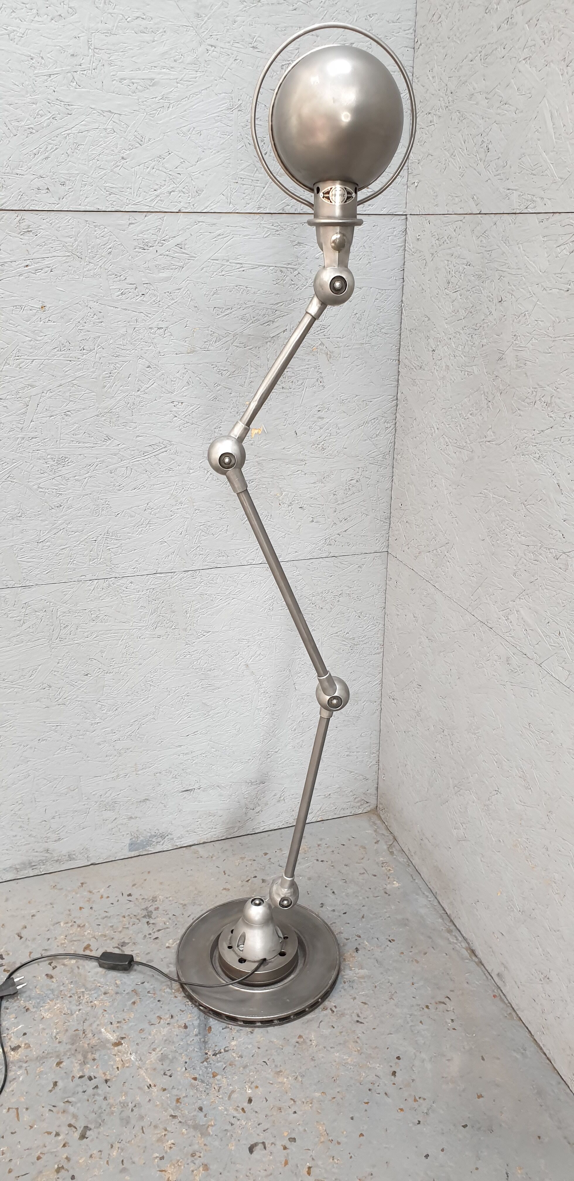 Industrial three arms lamp Jielde