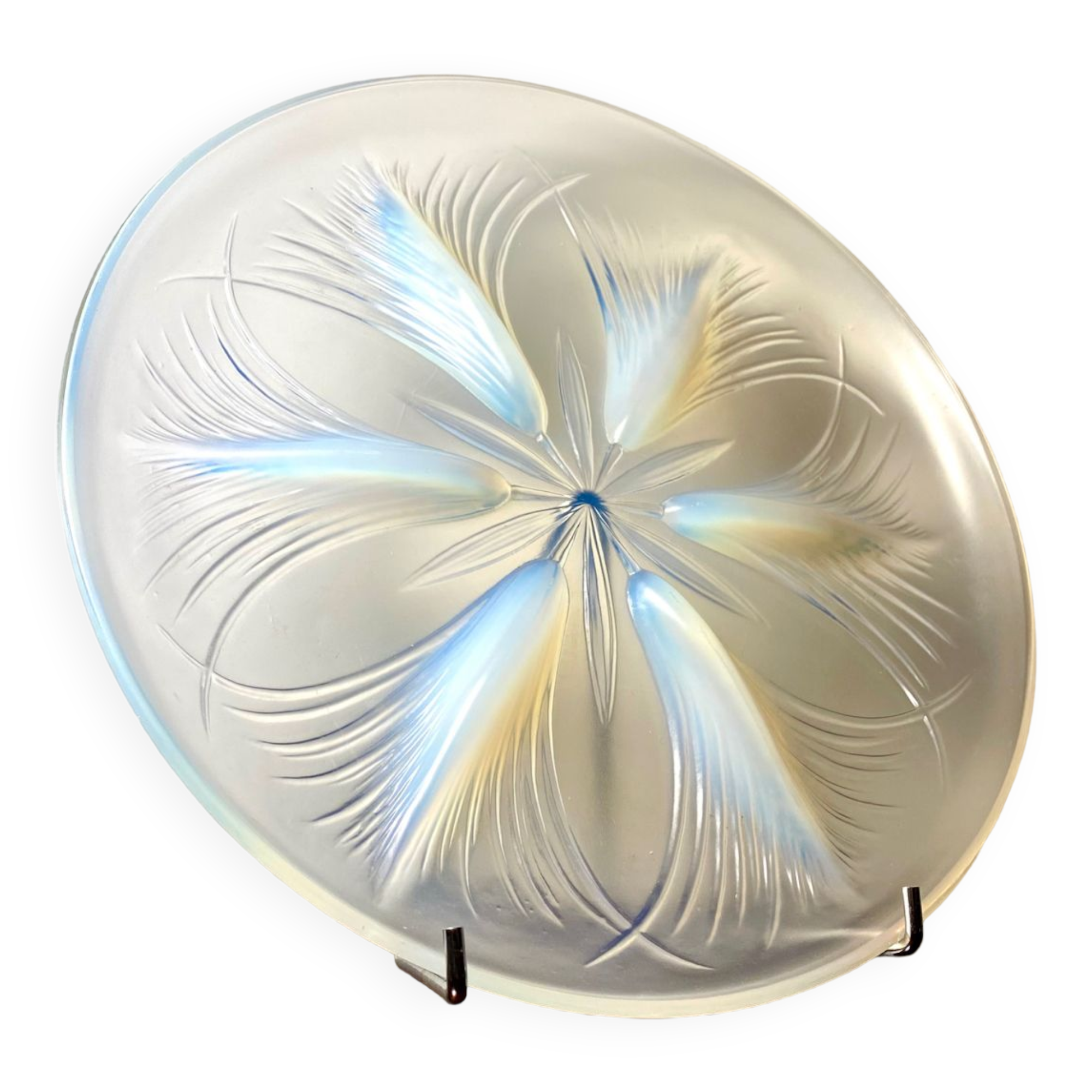 Verlys opalescent /opaline decorative tray (d.32.3cm)