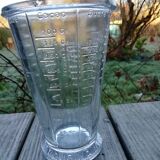 measuring glass