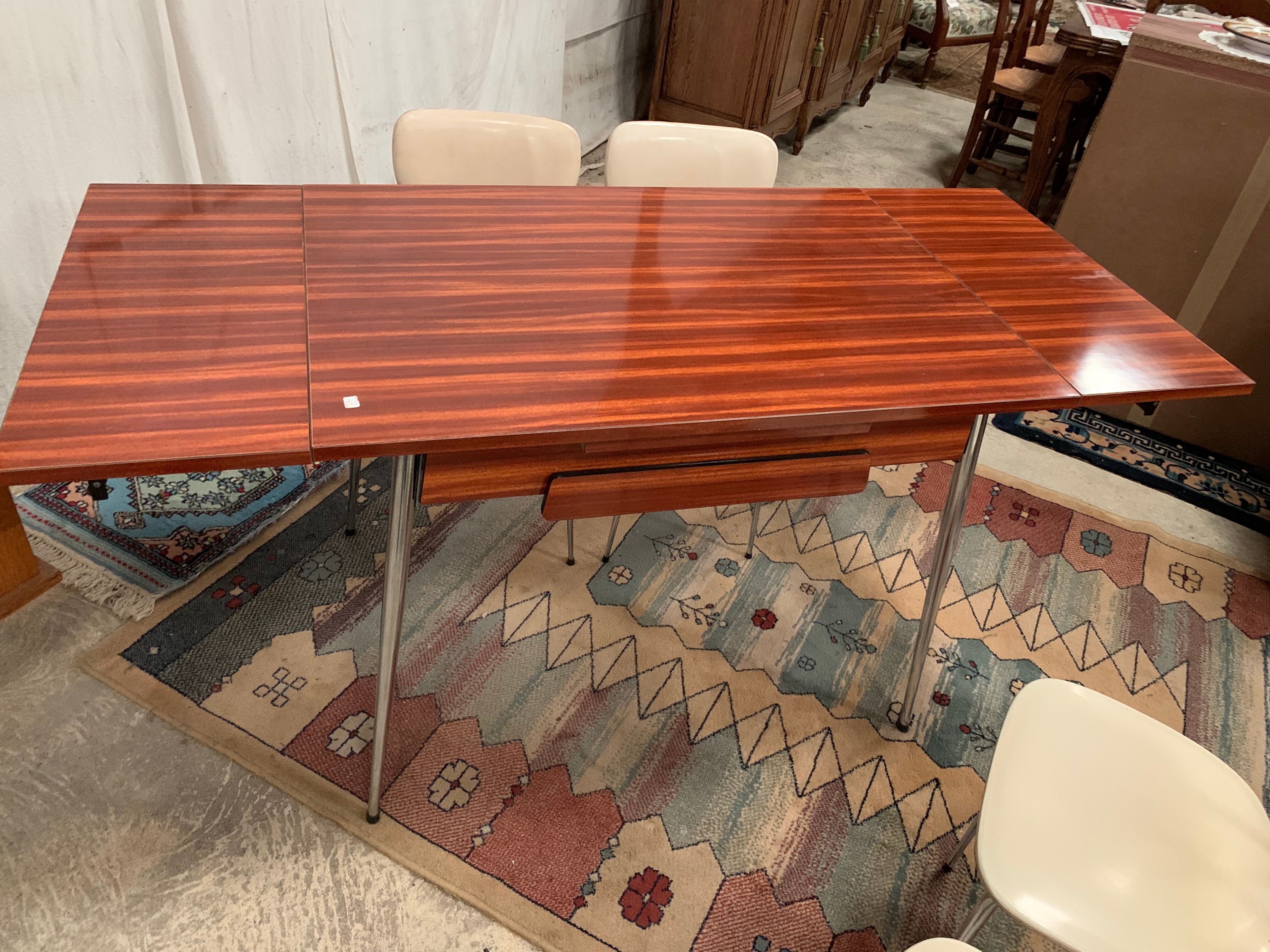 Formica table with 4 skai chairs