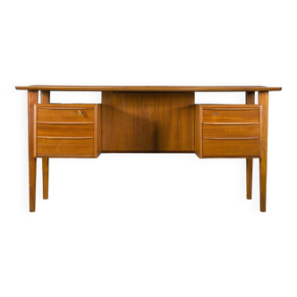 Danish Teak Desk by Peter Lovig Nielsen for Hedensted Mobelfabrik, 1960s