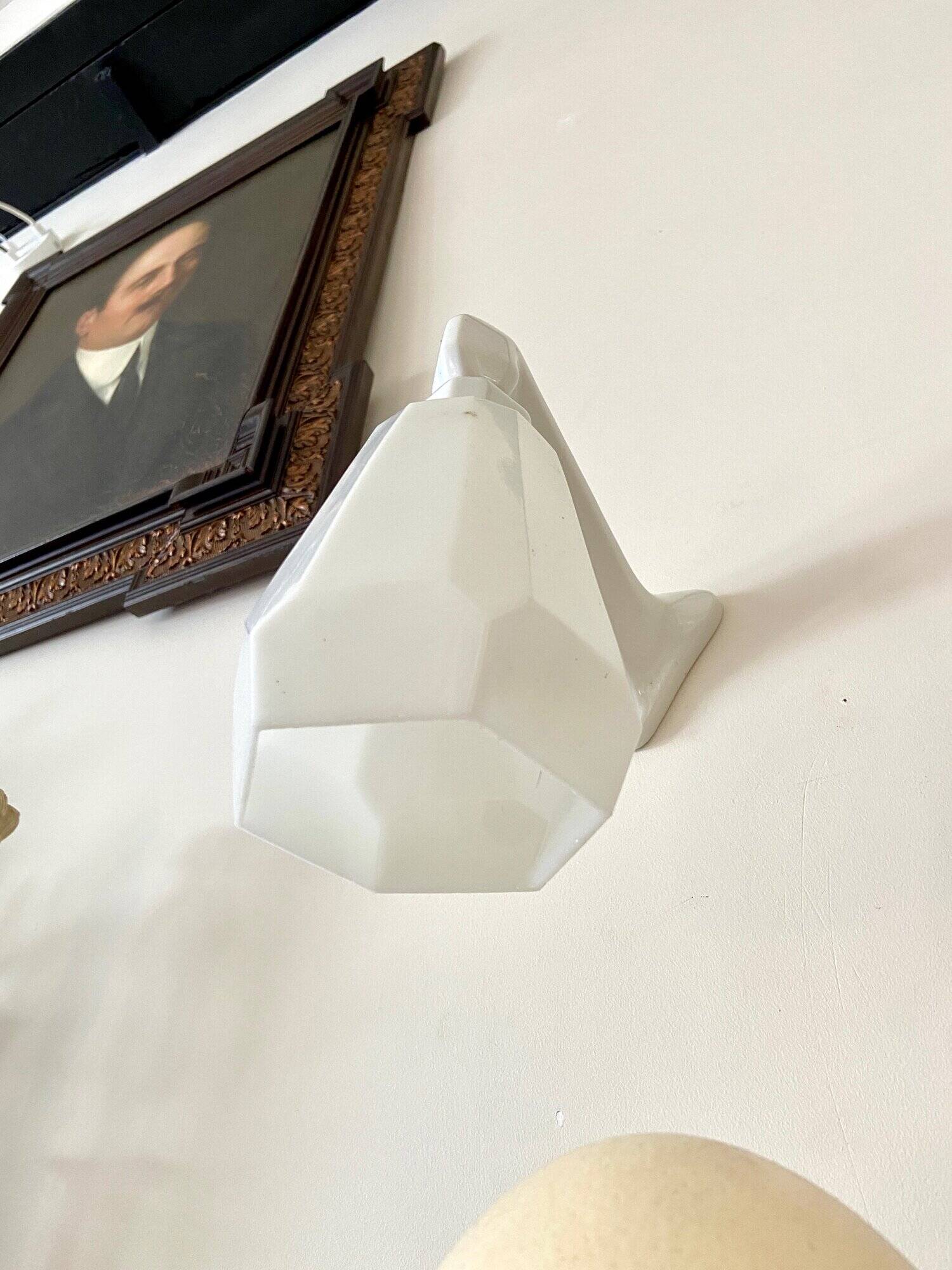 Wall lamp in earthenware and white opaline