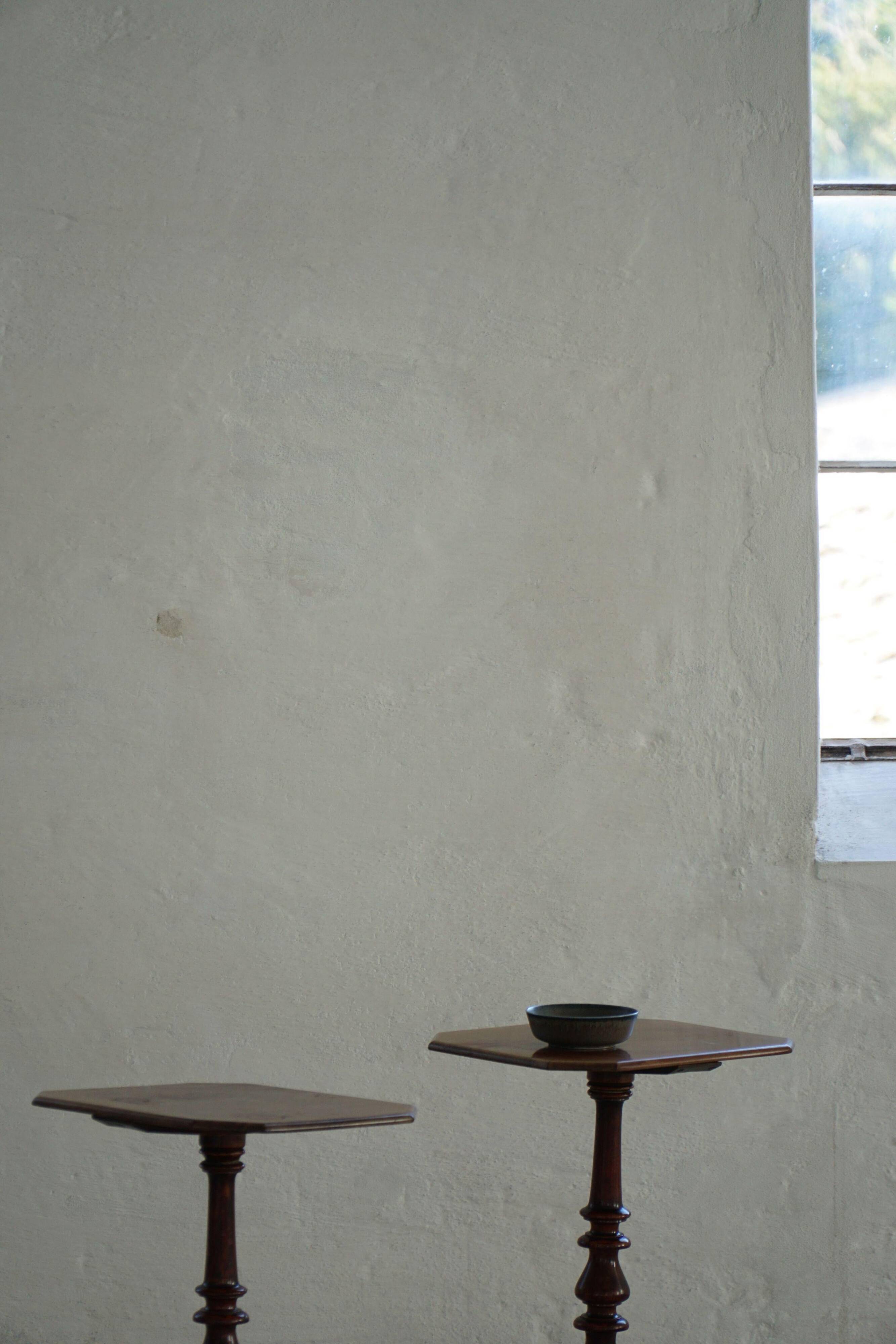 Pair of English side tables / pedestals, walnut, mid-century, 1940s.