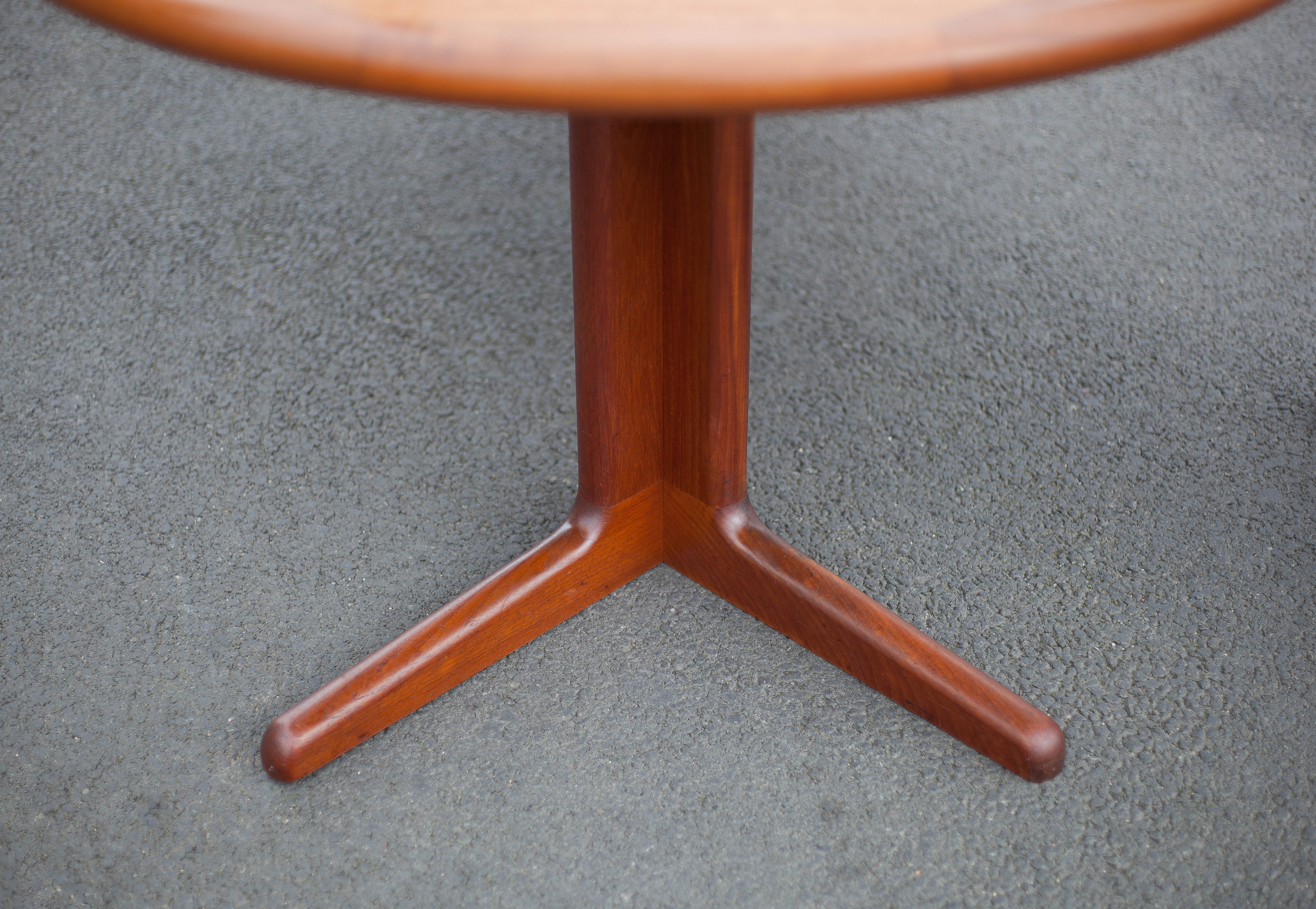 Round dining table extendable 2 extensions, vintage teak table, interior decoration