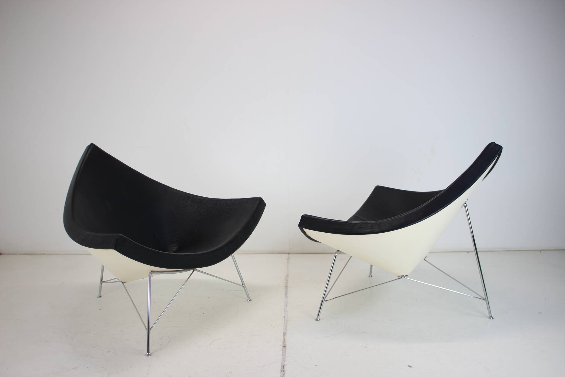 Set of Two Leather Original George Nelson Coconut Chairs, Vitra