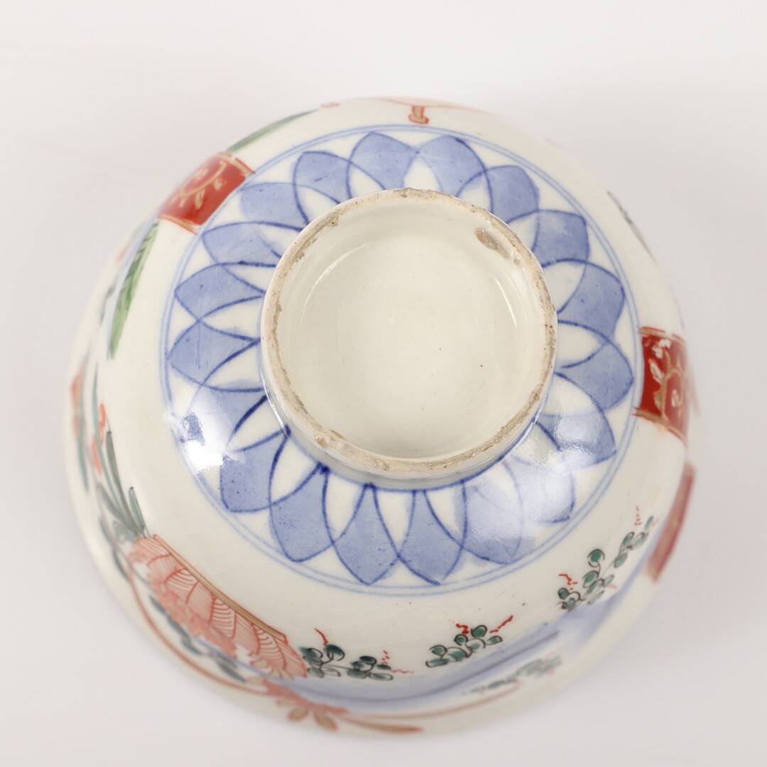 4 bowls with lid Japan