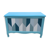 Toy box