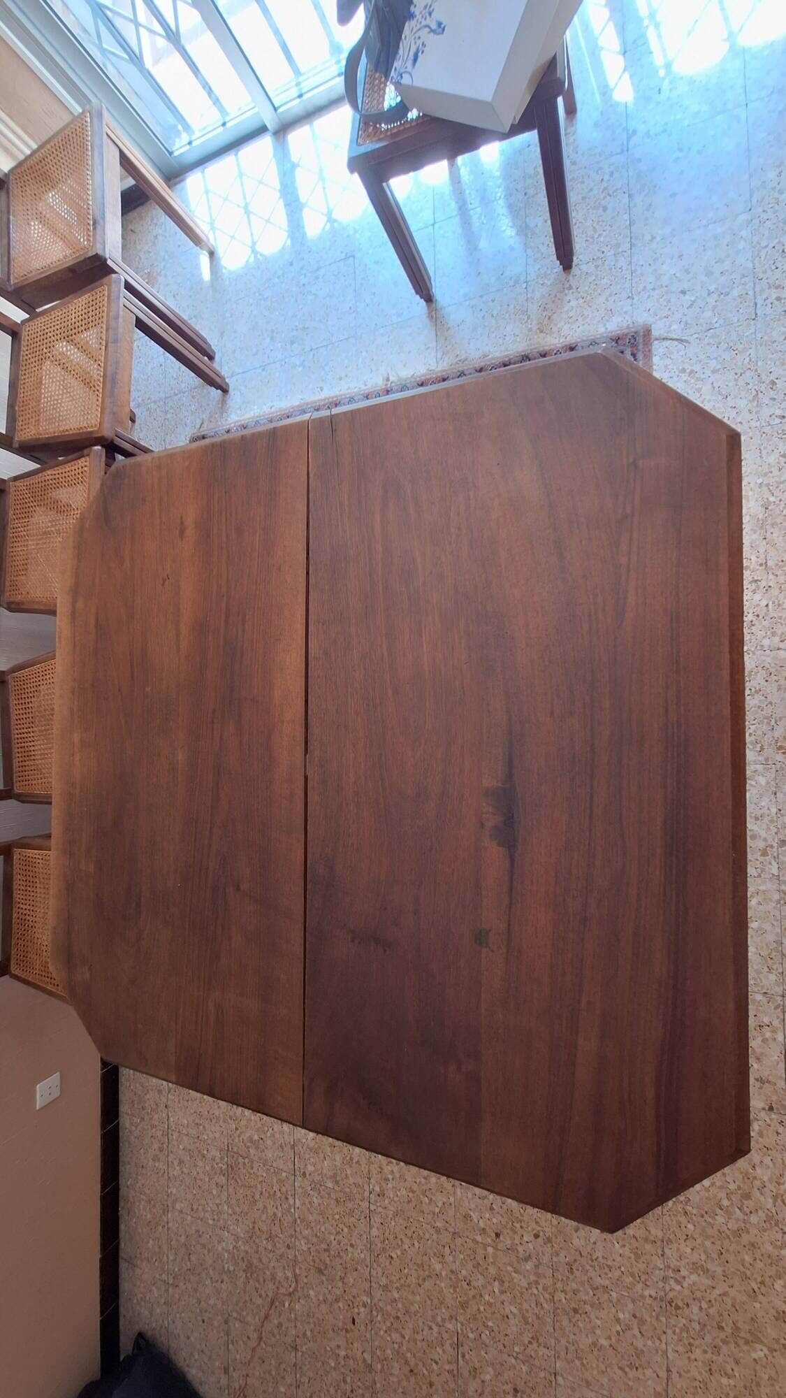Beautiful square dining table in solid walnut, Art Deco style / 1930s.