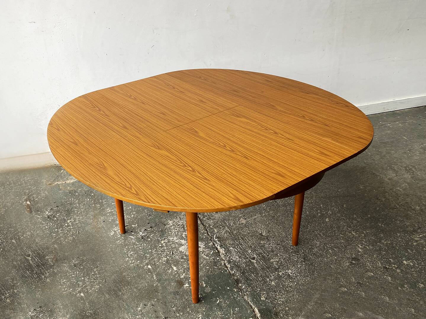 Table à manger extensible moderne du milieu du siècle des années 1960 par Schrieber
