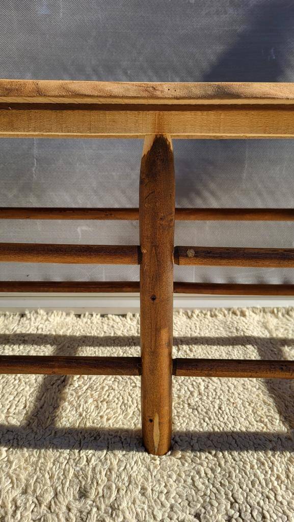 Farmhouse bench-table with a natural feel