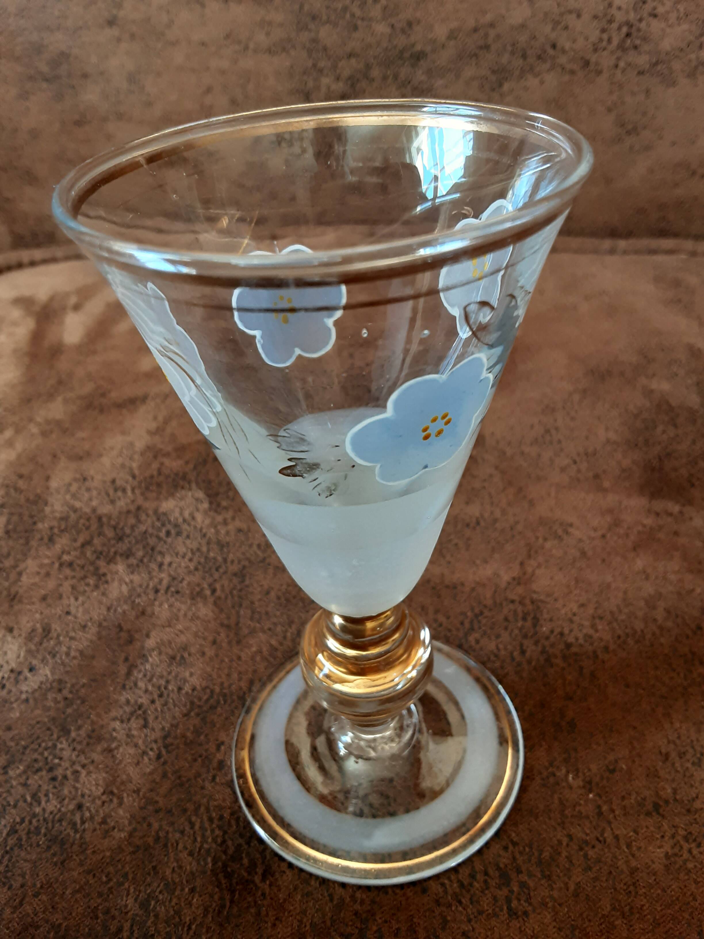 Set of 4 stemmed liqueur glasses