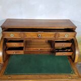 Bureau à cylindre époque Louis XVI en noyer