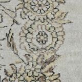 Tapis Persan Vintage Crème Fait Main, Élégance Florale Classique, 194x328