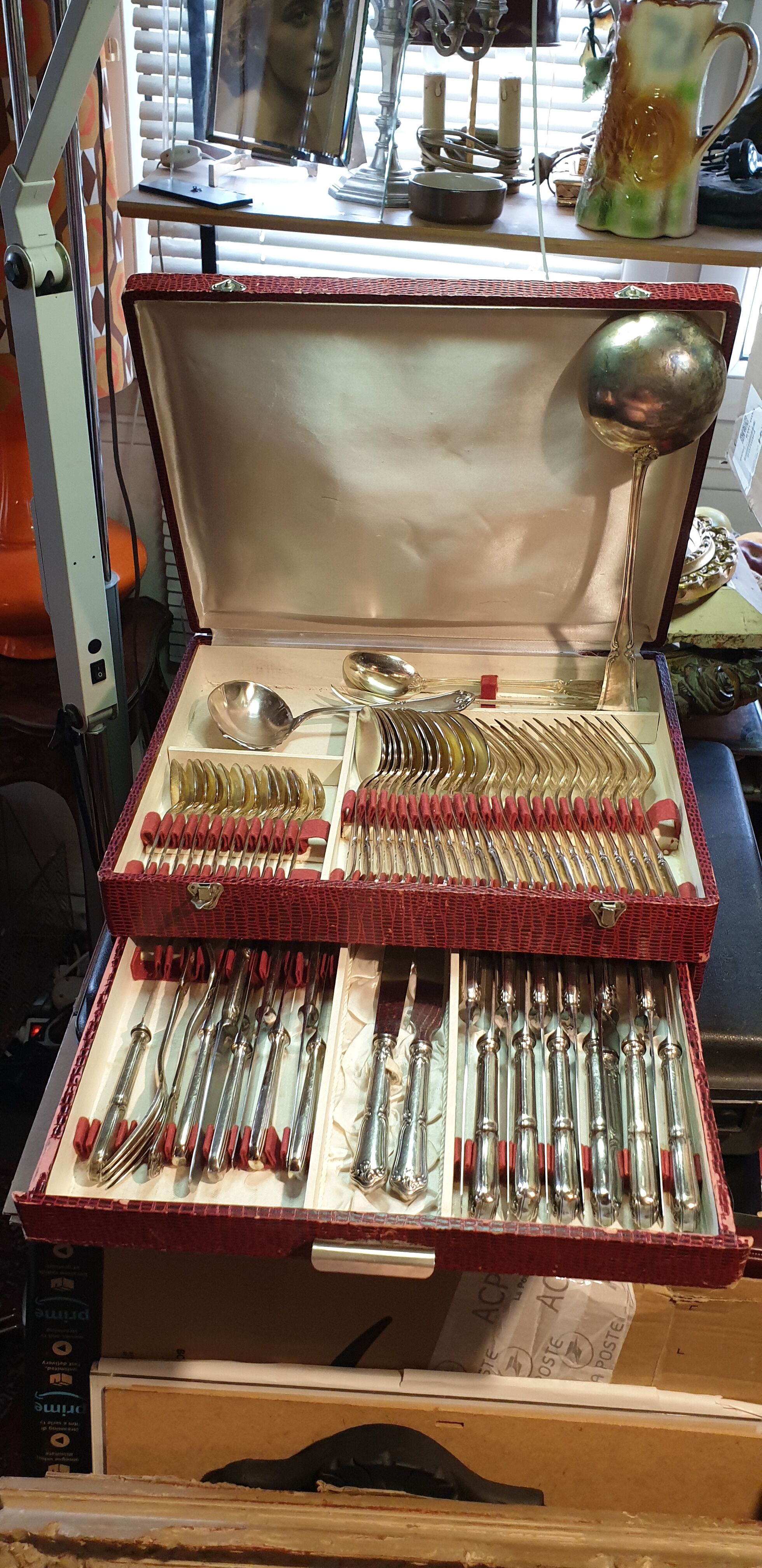 Housewife 64 pieces stainless steel and silver metal nogent