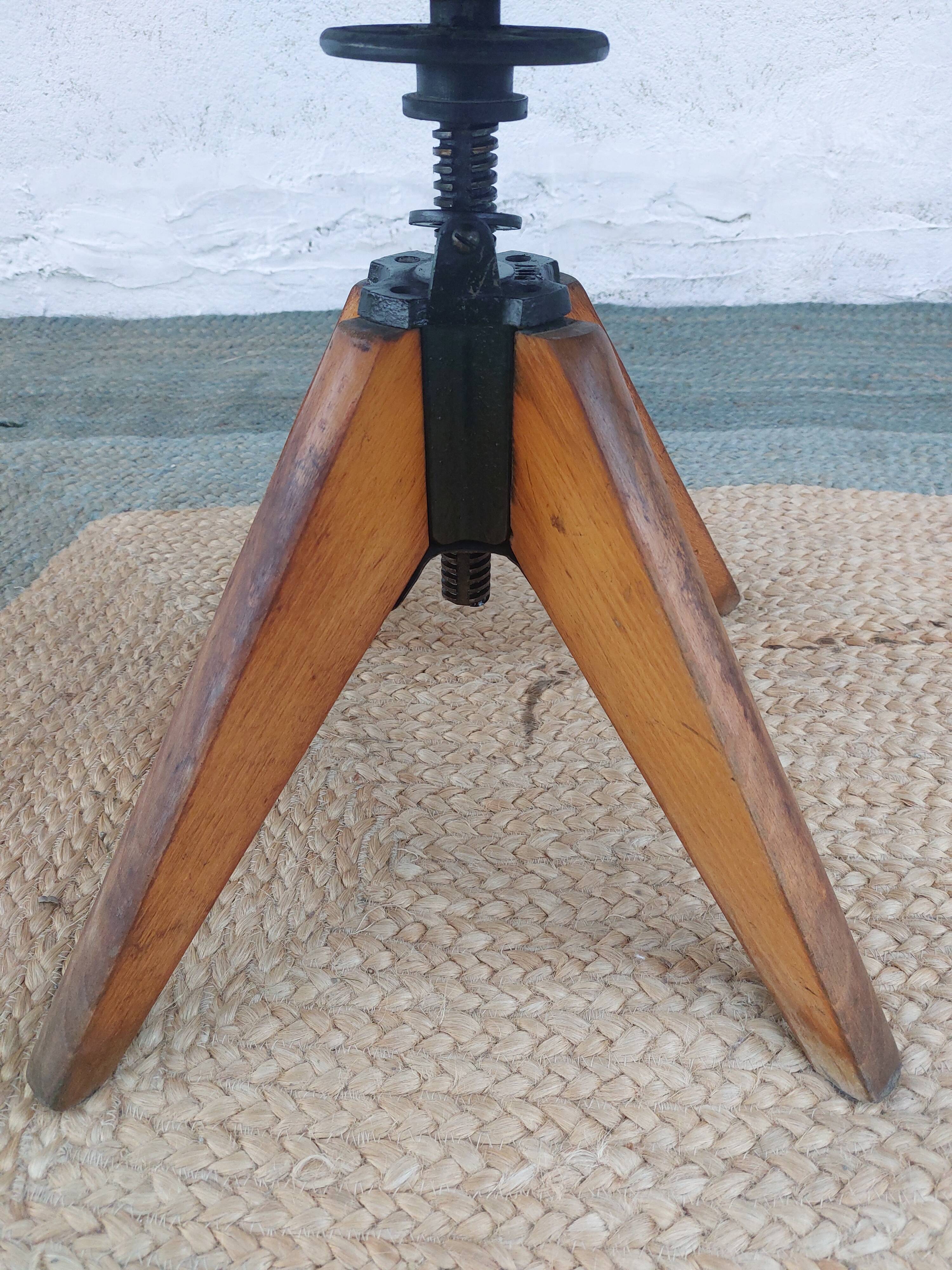 wooden swivel chair, height adjustable