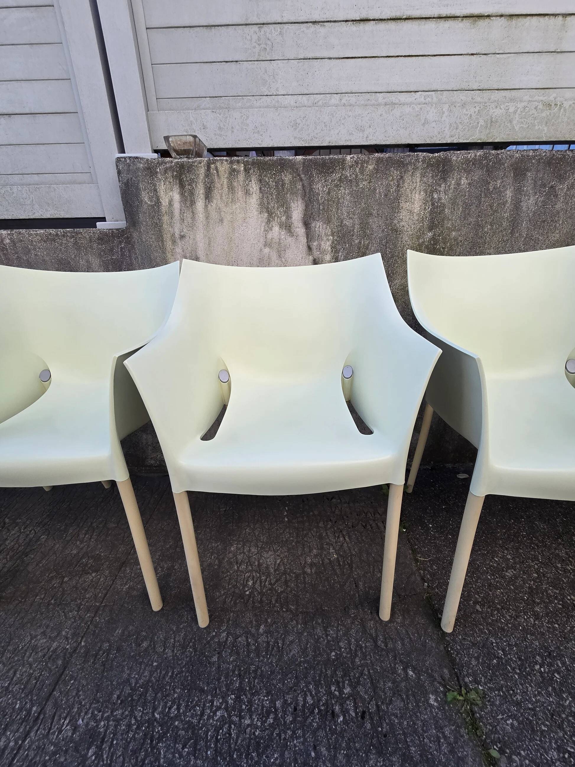 Set of 6 DR. NO chairs by Philippe Starck for Kartell – stackable Italian design.