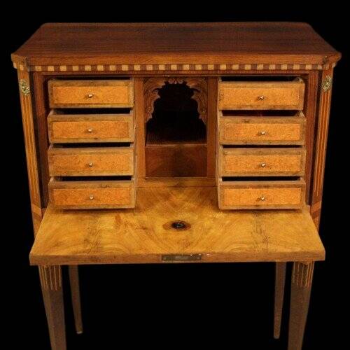 Secrétaire cabinet bargueno style Louis XVI en marqueterie de bois précieux