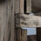 Tabouret ancien en bois, style wabi-sabi, artisanat traditionnel