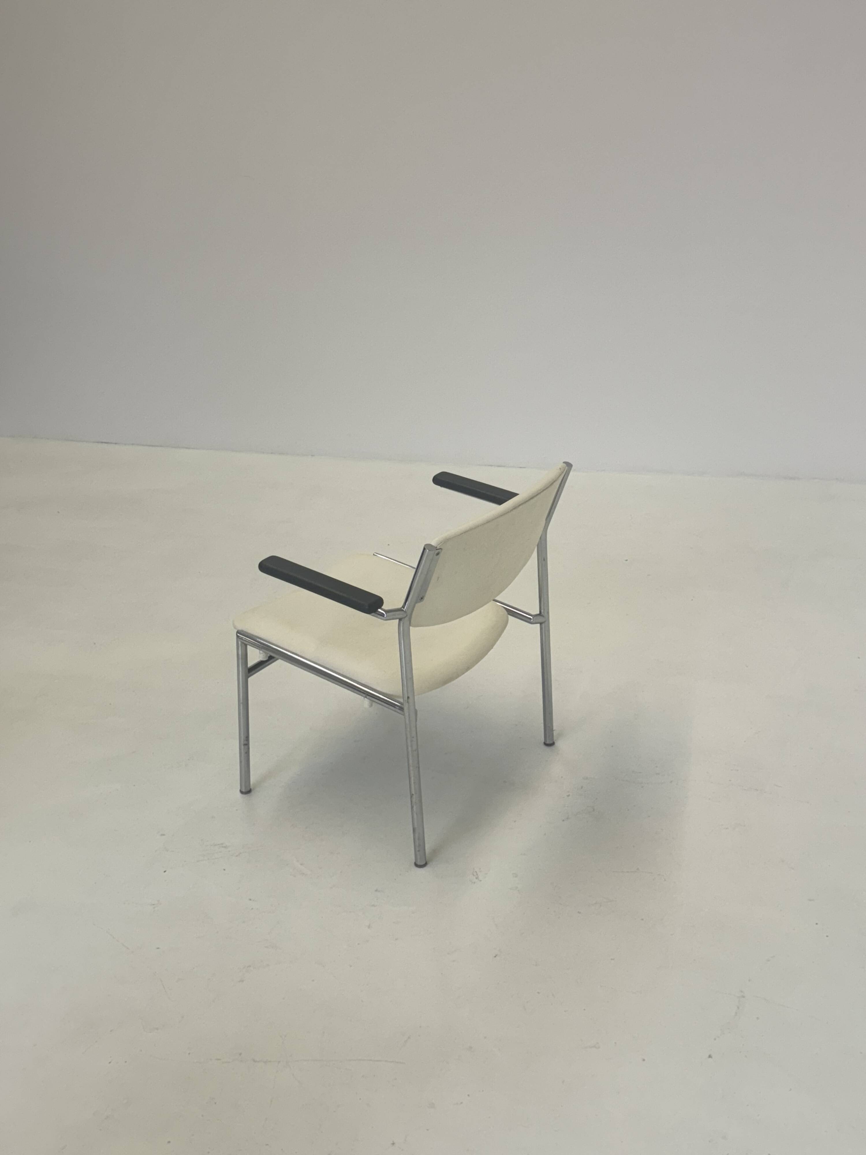 Fauteuils Gijs van der Sluis en cuir blanc