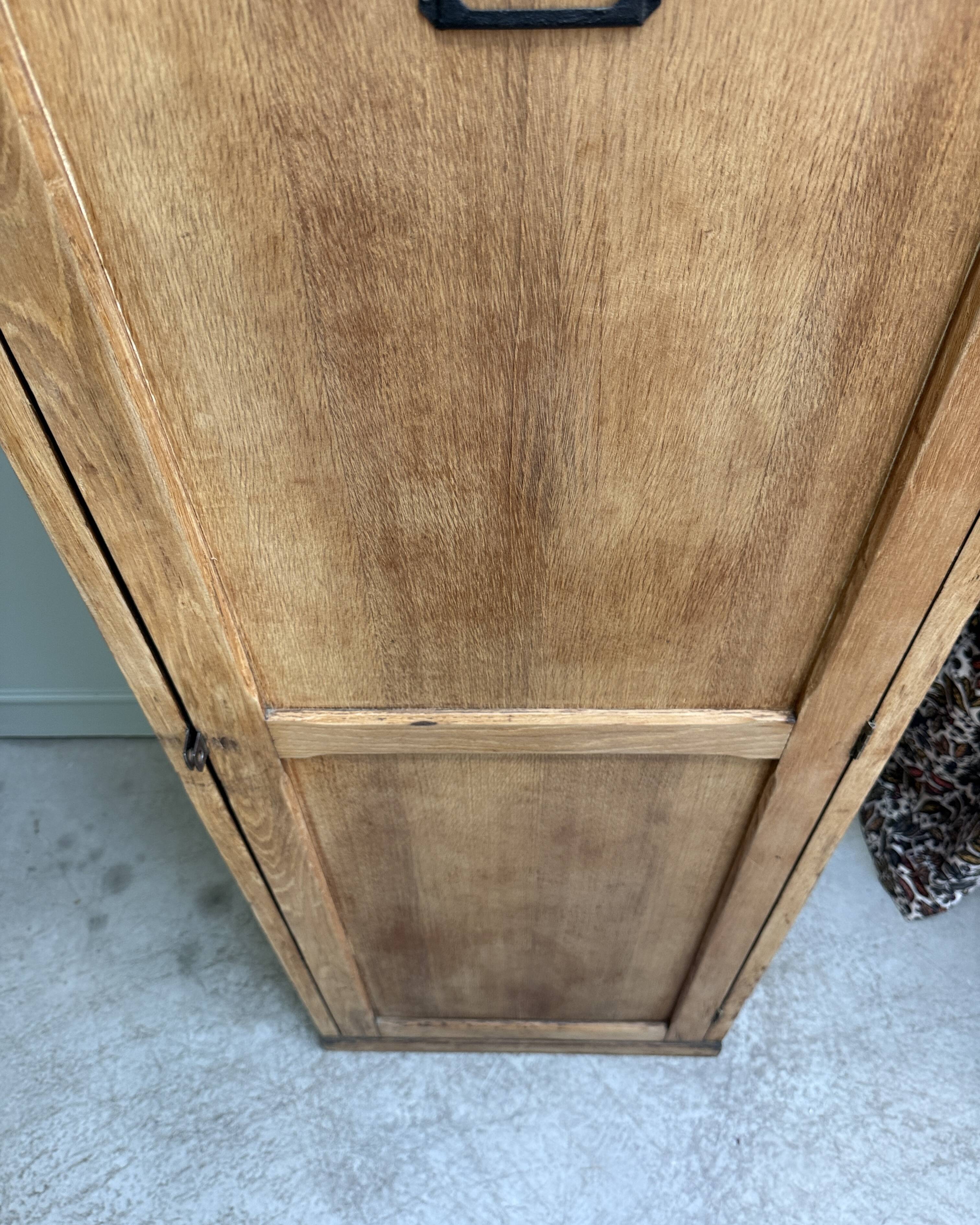 Vintage oak bonnetière (renovated)