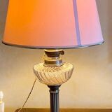 Lampe à pétrole montée en lampe