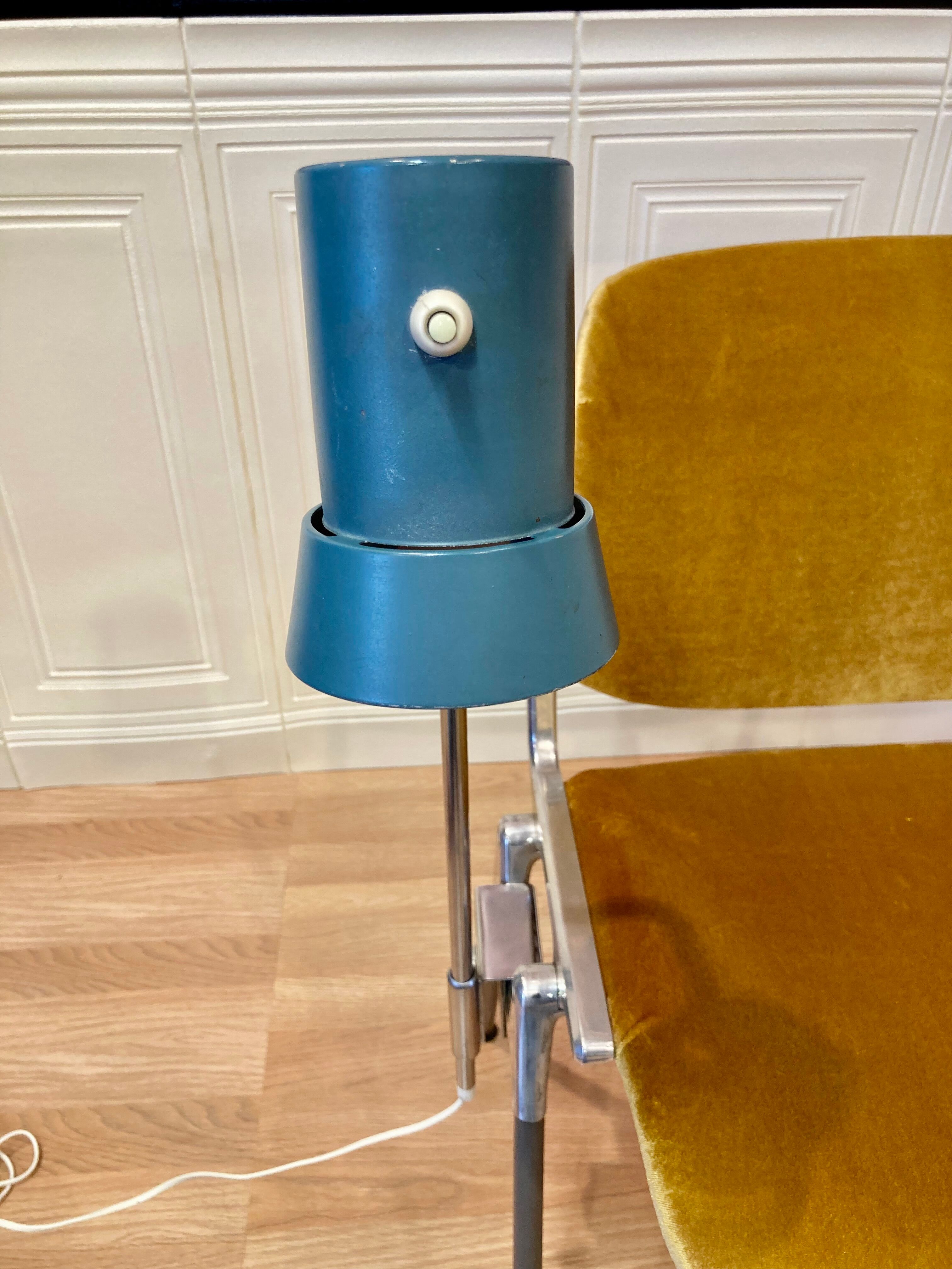 Large modular industrial lamp 1950.