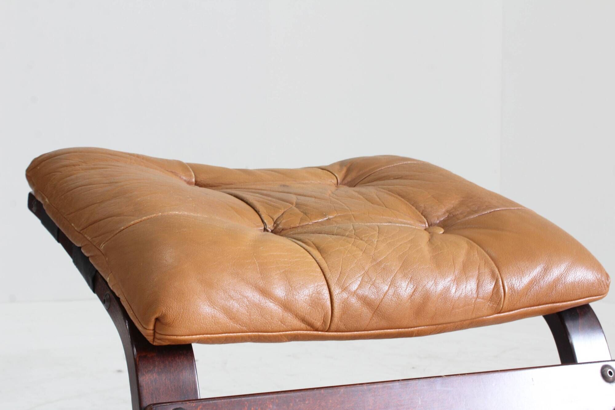 Vintage Kengu lounge armchair designed by Erda & Nordahl Solheim