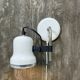 Applique blanche orientable aka electric.