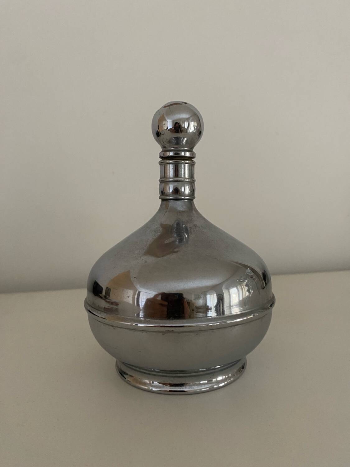 Le Parfait stainless steel salt shaker