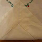 Nappe " Fleurie " brodée main et ses 12 serviettes années 80